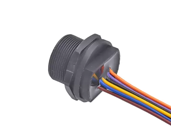 ワイヤー付きのUSBメスバックマウントレセプタクル（ねじれ）