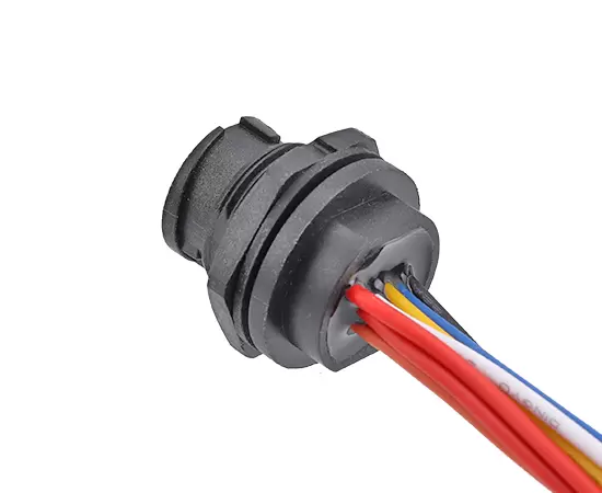 ワイヤー付きタイプCメスバックマウントレセプタクル（銃剣）