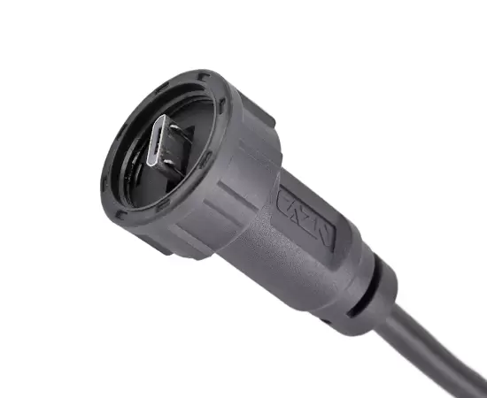 マイクロUSB男性からUSB 2.0男性のオーバーモールドケーブル（スレッド）