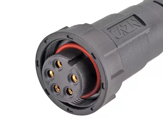 E13メスオーバーモールディングストレートプラグケーブル（スレッド）